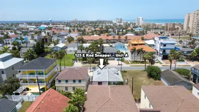 3BR Townhome, Steps to Beach, New Remodel SPI - image 153 of 158