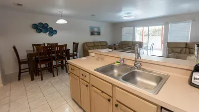 3BR Townhome, Steps to Beach, New Remodel SPI - image 45 of 158