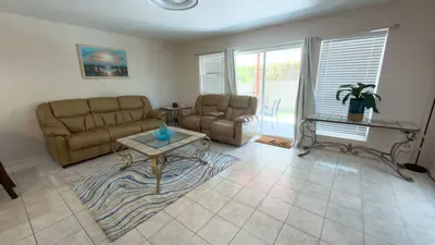 3BR Townhome, Steps to Beach, New Remodel SPI - image 40 of 158