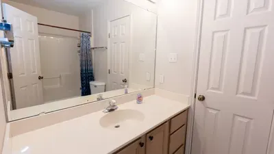 3BR Townhome, Steps to Beach, New Remodel SPI - image 122 of 158