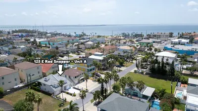 3BR Townhome, Steps to Beach, New Remodel SPI - image 146 of 158
