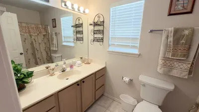 3BR Townhome, Steps to Beach, New Remodel SPI - image 86 of 158