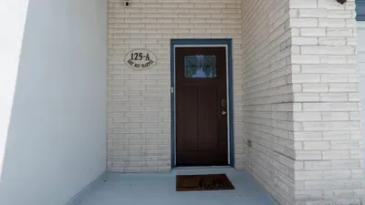 3BR Townhome, Steps to Beach, New Remodel SPI - image 19 of 158