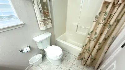 3BR Townhome, Steps to Beach, New Remodel SPI - image 83 of 158