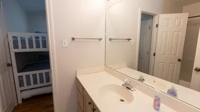 3BR Townhome, Steps to Beach, New Remodel SPI - image 124 of 158