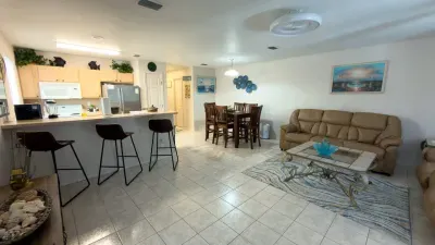 3BR Townhome, Steps to Beach, New Remodel SPI - image 37 of 158