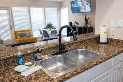Modern Coastal Retreat | Bright Kitchen + Cozy Living | Walk to Beach & Dining