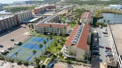 Fresh & Bright 1BR Condo - Pool View & Steps to Beach - image 96 of 98