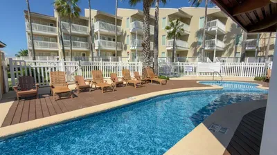 Fresh & Bright 1BR Condo - Pool View & Steps to Beach - image 67 of 98
