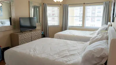 Fresh & Bright 1BR Condo - Pool View & Steps to Beach - image 33 of 98