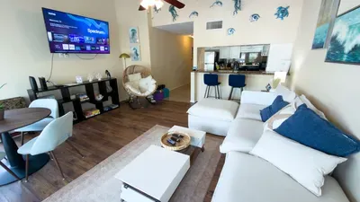 Fresh & Bright 1BR Condo - Pool View & Steps to Beach - image 17 of 98