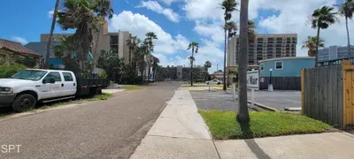 2BR 2 Kings, Steps to Beach, Entertainment SPI - image 43 of 61
