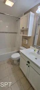 2BR 2 Kings, Steps to Beach, Entertainment SPI - image 26 of 61