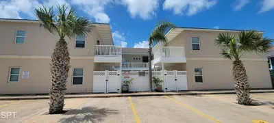 2BR 2 Kings, Steps to Beach, Entertainment SPI - image 40 of 61