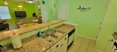 2BR 2 Kings, Steps to Beach, Entertainment SPI - image 39 of 61