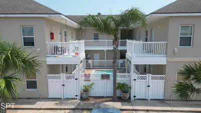 2BR 2 Kings, Steps to Beach, Entertainment SPI - image 50 of 61