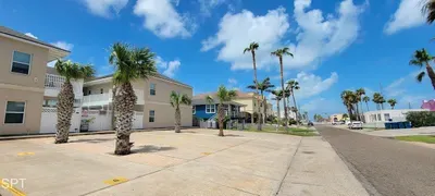 2BR 2 Kings, Steps to Beach, Entertainment SPI - image 42 of 61