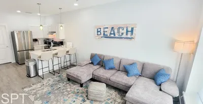 Newer 3BR Townhome | Pool | Sleeps 10 | 2 Levels - image 51 of 110