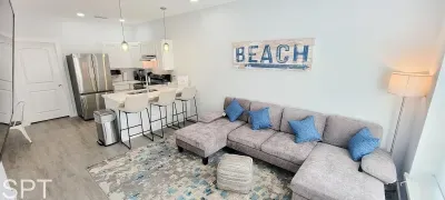 Newer 3BR Townhome | Pool | Sleeps 10 | 2 Levels - image 52 of 110