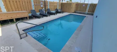 Newer 3BR Townhome | Pool | Sleeps 10 | 2 Levels - image 18 of 110