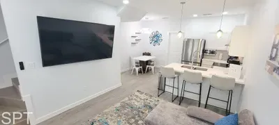 Newer 3BR Townhome | Pool | Sleeps 10 | 2 Levels - image 47 of 110