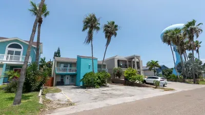2BR Ground Floor, Sleeps 8, Pets ok - SPI - image 17 of 136