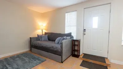 2BR Ground Floor, Sleeps 8, Pets ok - SPI - image 25 of 136