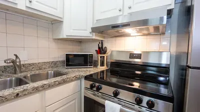 2BR Ground Floor, Sleeps 8, Pets ok - SPI - image 34 of 136
