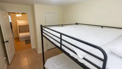 2BR Ground Floor, Sleeps 8, Pets ok - SPI - image 73 of 136