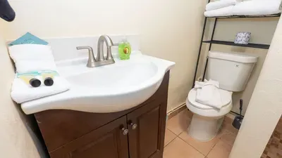 2BR Ground Floor, Sleeps 8, Pets ok - SPI - image 67 of 136
