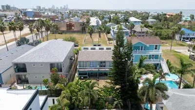 2BR Ground Floor, Sleeps 8, Pets ok - SPI - image 121 of 136