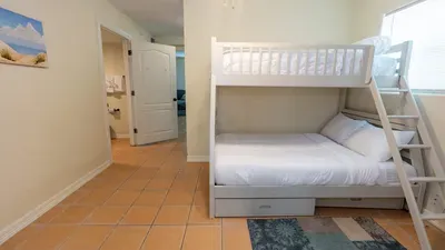 2BR Ground Floor, Sleeps 8, Pets ok - SPI - image 87 of 136