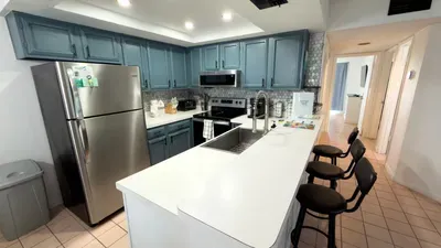 Walkable Location - 99 Steps to Beach - Pool - image 36 of 77
