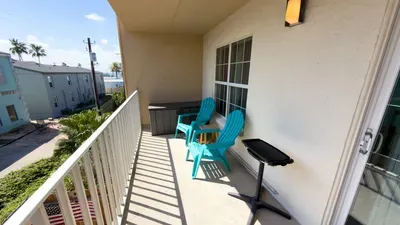 Walkable Location - 99 Steps to Beach - Pool - image 65 of 77
