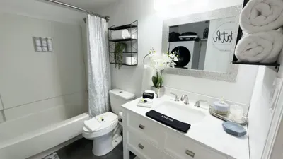 Walkable Location - 99 Steps to Beach - Pool - image 47 of 77