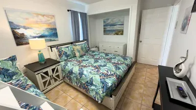 Walkable Location - 99 Steps to Beach - Pool - image 59 of 77