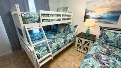 Walkable Location - 99 Steps to Beach - Pool - image 56 of 77