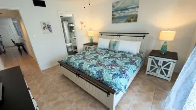Walkable Location - 99 Steps to Beach - Pool - image 39 of 77