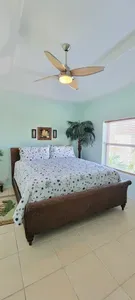 * 2nd Floor * Sleeps 8 * Pool *Walkable Location - image 37 of 74