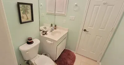 * 2nd Floor * Sleeps 8 * Pool *Walkable Location - image 27 of 74