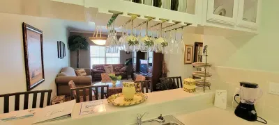 * 2nd Floor * Sleeps 8 * Pool *Walkable Location - image 46 of 74