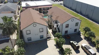 * 2nd Floor * Sleeps 8 * Pool *Walkable Location - image 72 of 74