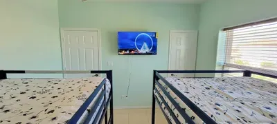 * 2nd Floor * Sleeps 8 * Pool *Walkable Location - image 16 of 74