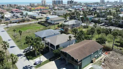 * Bay View Great Deck *2 levels & 3 bedr * Pool - image 106 of 108