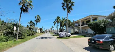 * Bay View Great Deck *2 levels & 3 bedr * Pool - image 99 of 108