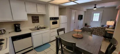* Bay View Great Deck *2 levels & 3 bedr * Pool - image 53 of 108