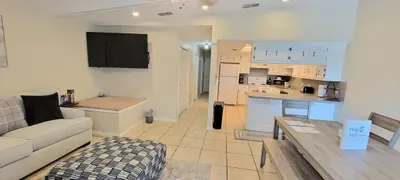 * Bay View Great Deck *2 levels & 3 bedr * Pool - image 33 of 108