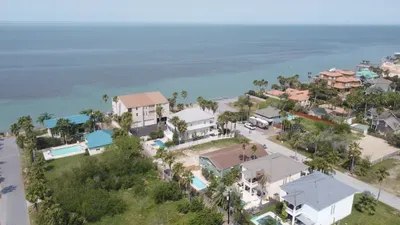 * Bay View Great Deck *2 levels & 3 bedr * Pool - image 24 of 108