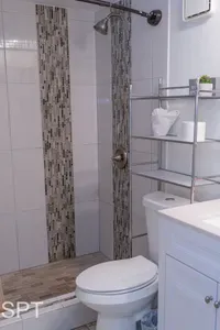 Luxury 1 bedroom " Walk to Beach " Pool - image 31 of 62