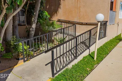 Luxury 1 bedroom " Walk to Beach " Pool - image 20 of 62